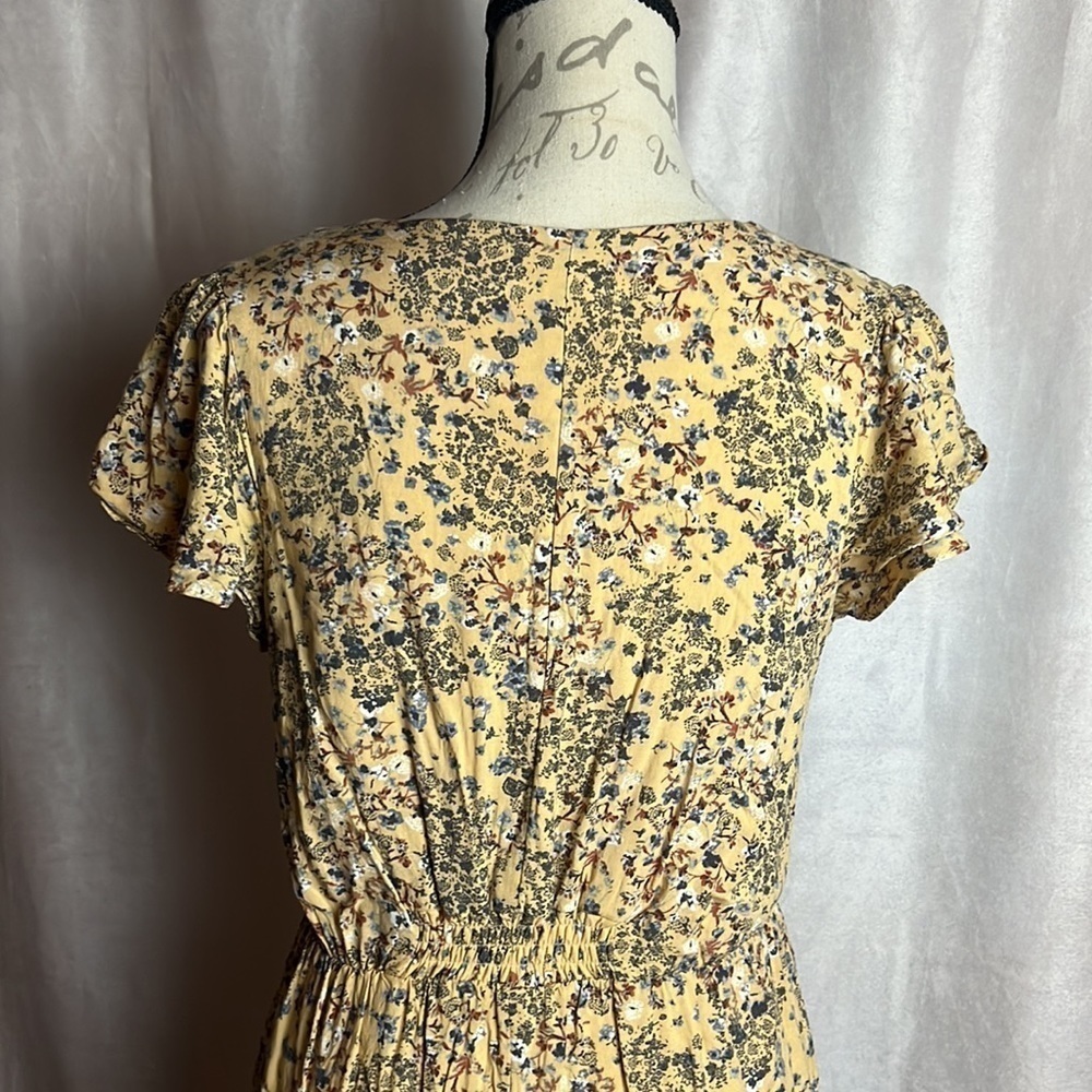 Maurices Small with lining Floral Flutter Sleeve Babydoll Mini Dress - Picture 6 of 8